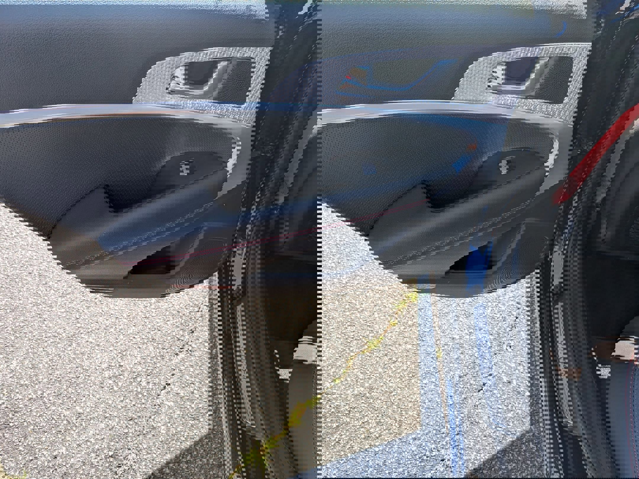 Used 2023 Genesis G70 2.0T w/ Sport Prestige Package RWD image 23