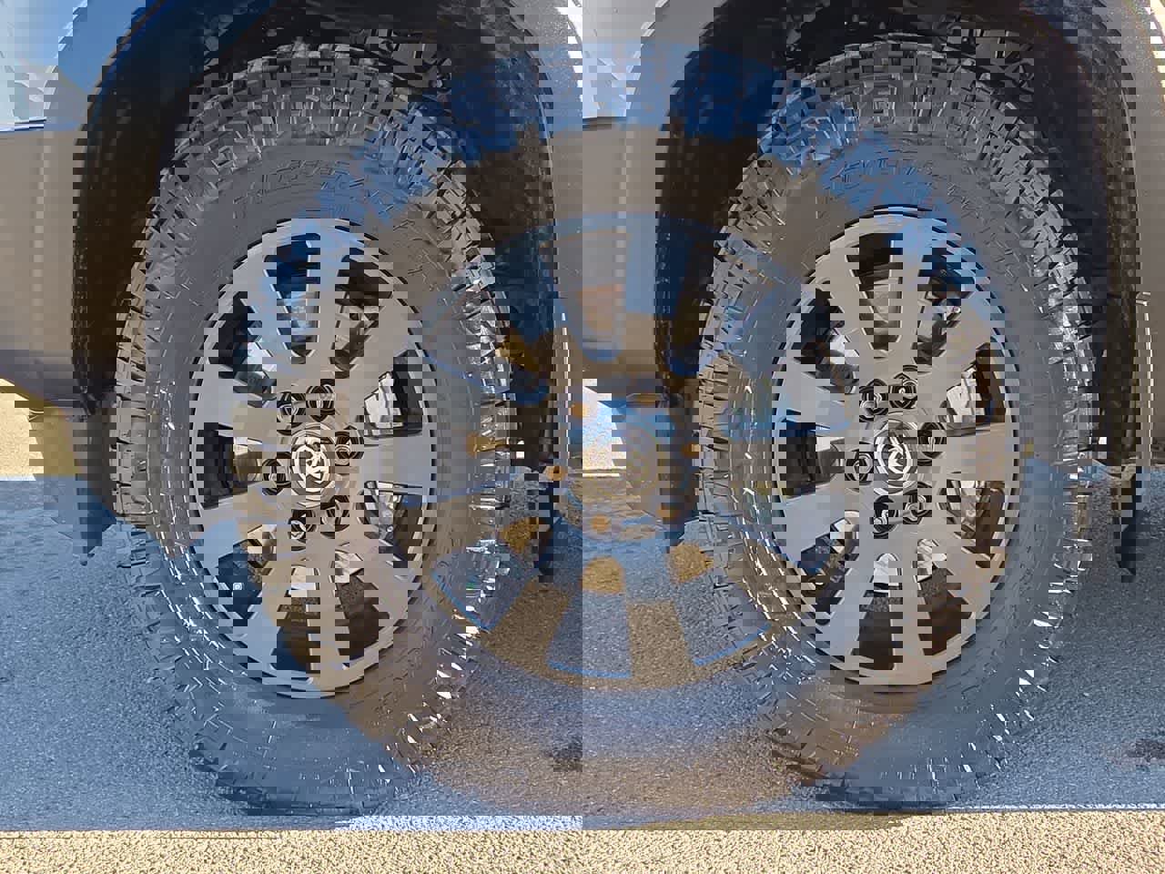 Used 2025 Toyota Land Cruiser image 12