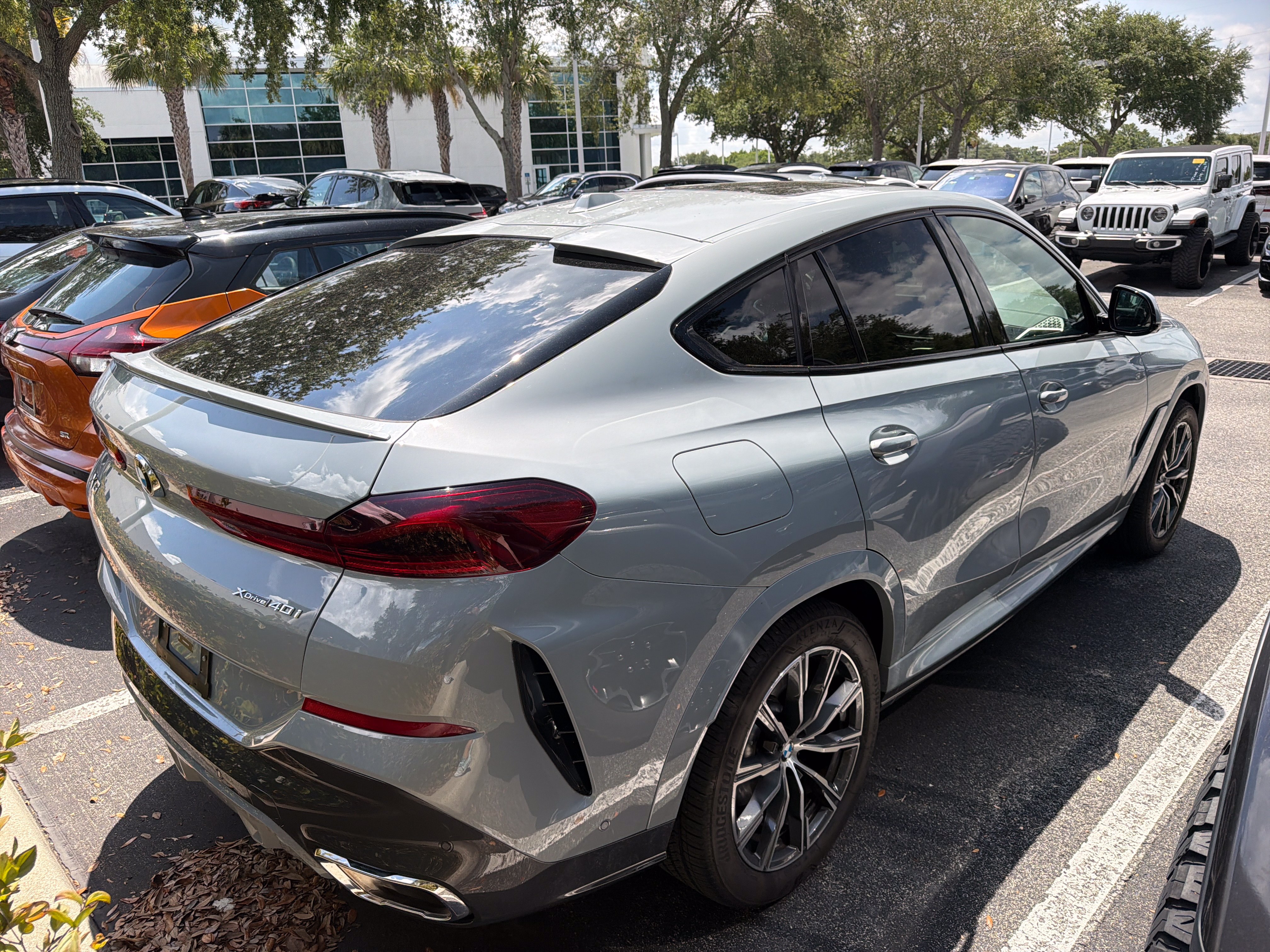 Used 2026 BMW X6 xDrive40i AWD/4WD image 2