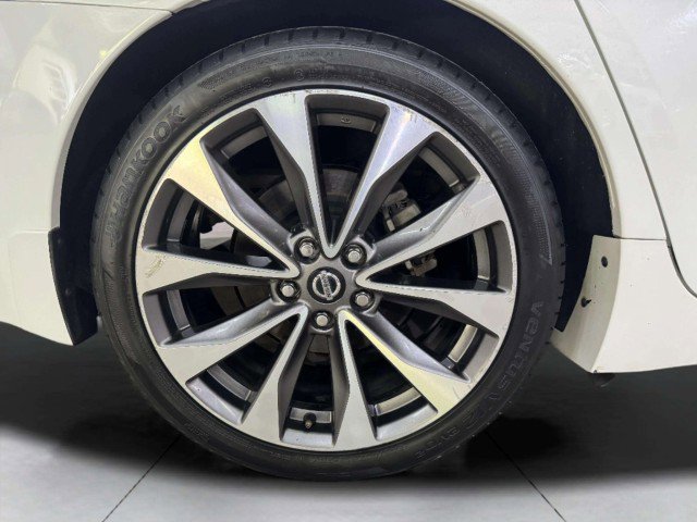 Used 2019 Nissan Maxima Platinum w/ Illumination Package image 48