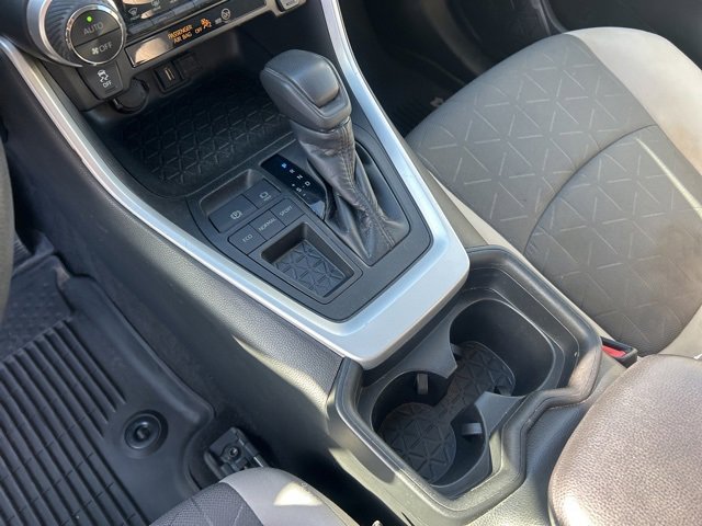Used 2020 Toyota RAV4 XLE image 24