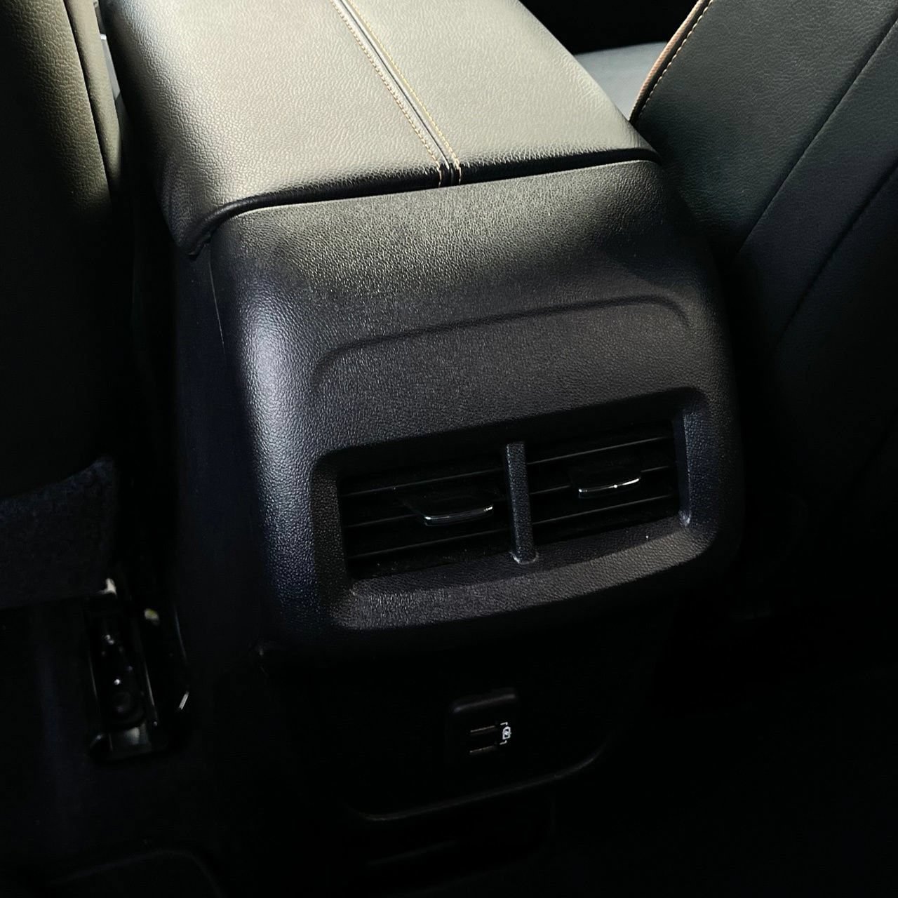 Certified 2023 GMC Terrain AT4 AWD/4WD image 23