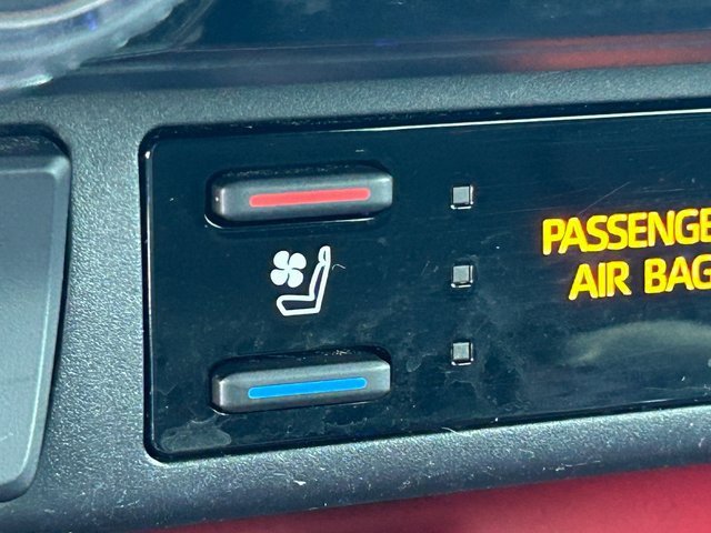 Used 2021 Toyota RAV4 TRD Off-Road image 15