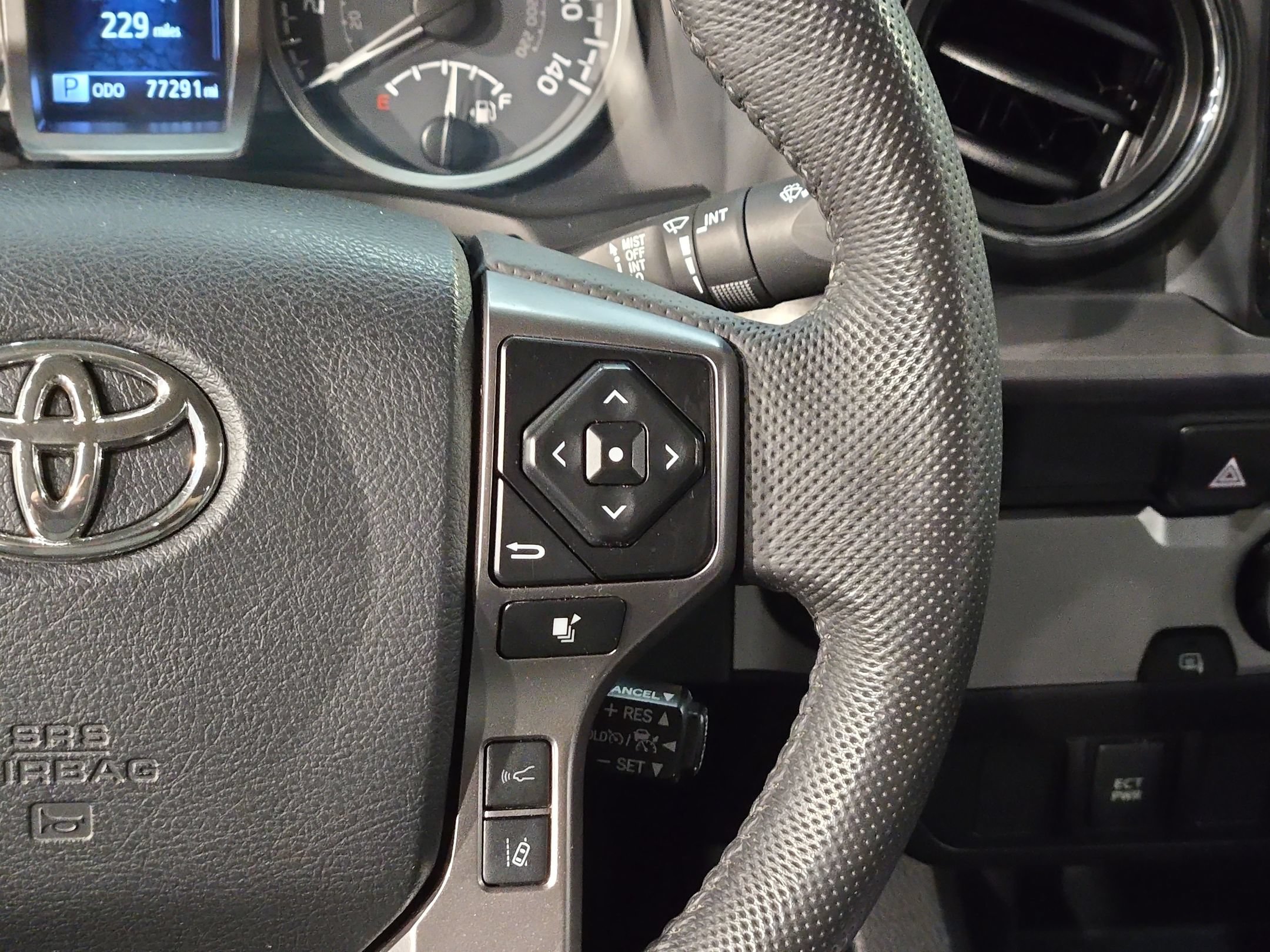 Used 2023 Toyota Tacoma SR5 RWD image 27