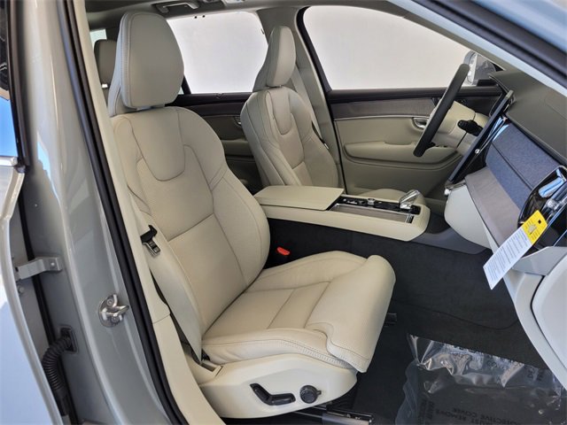 New 2026 Volvo XC90 B6 Ultra w/ Protection Package image 15