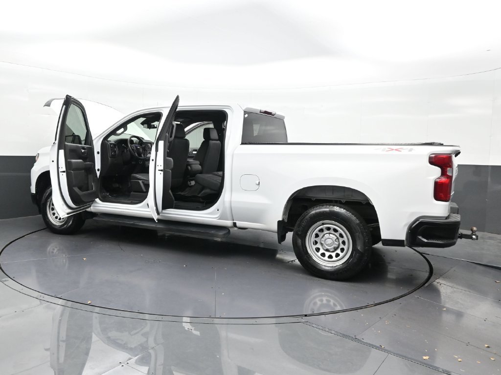 Used 2023 Chevrolet Silverado 1500 W/T w/ WT Value Package AWD/4WD image 38