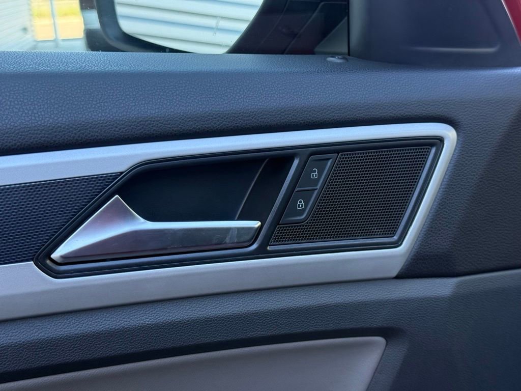 Used 2022 Volkswagen Atlas Cross Sport SEL R-Line image 66