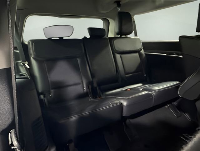 Used 2025 Ford Expedition Max Platinum AWD/4WD image 8