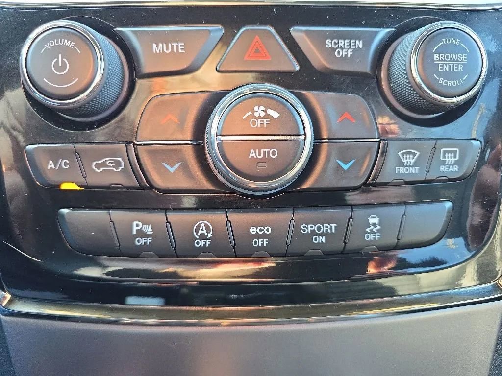 Used 2019 Jeep Grand Cherokee Limited X AWD/4WD image 29