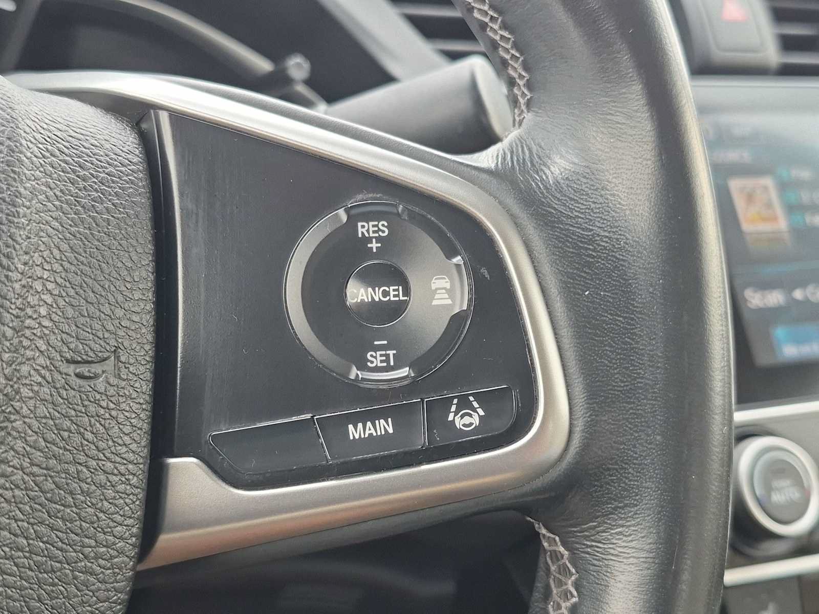 Used 2018 Honda Civic Touring image 25
