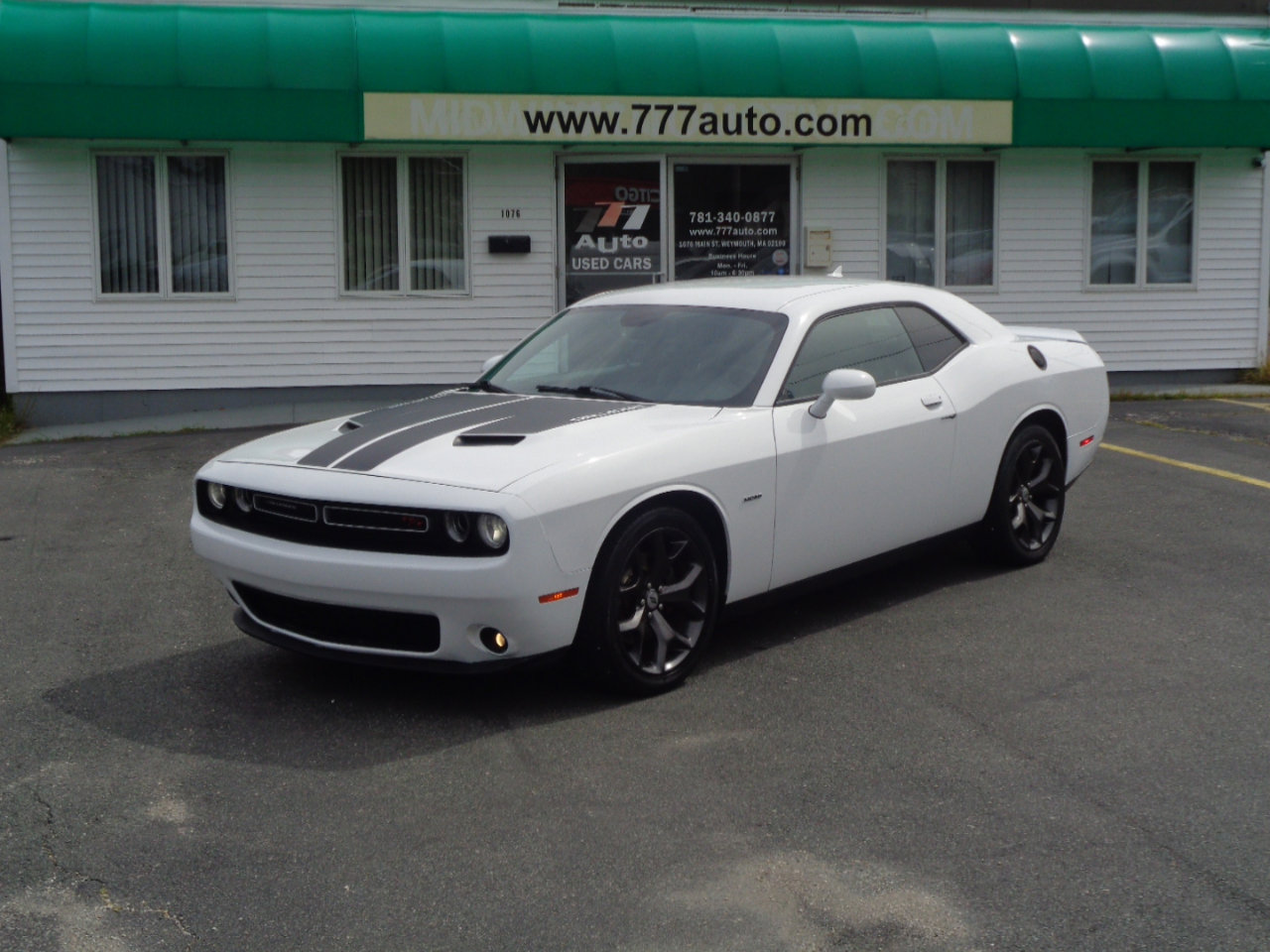 Used 2018 Dodge Challenger R/T Plus image 5