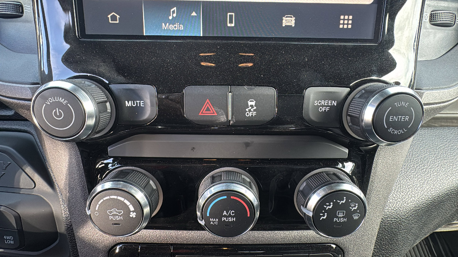 New 2026 RAM 5500 Tradesman w/ Chrome Appearance Group image 17