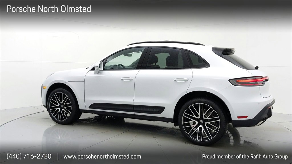 Used 2022 Porsche Macan image 6