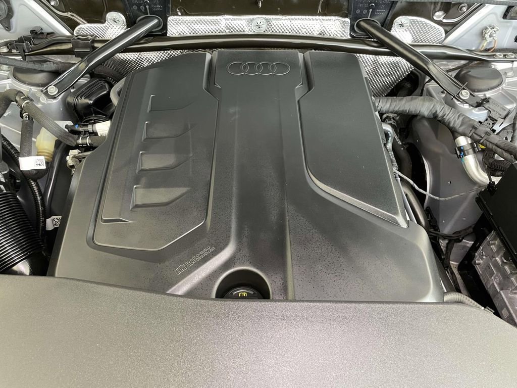 Certified 2025 Audi Q5 Premium w/ Convenience Package image 24