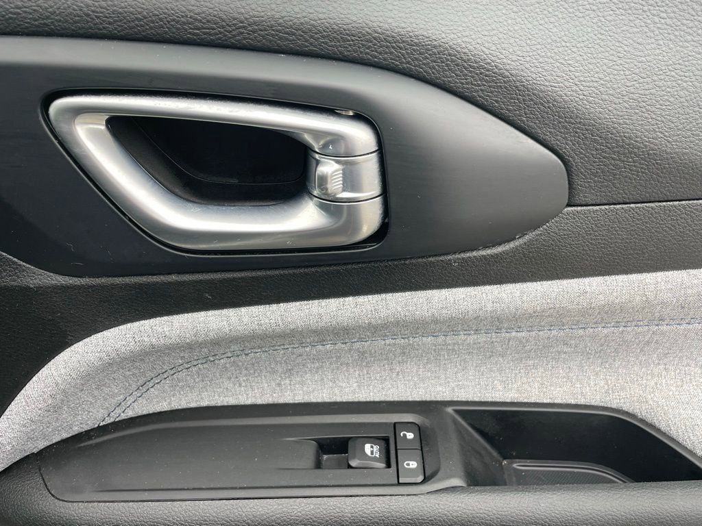 Certified 2022 Jeep Compass Latitude image 14