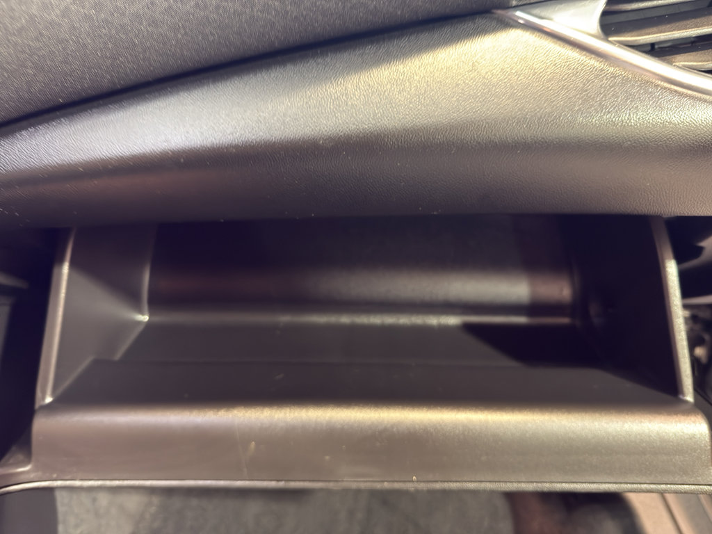 Used 2016 Chevrolet Malibu LT image 22