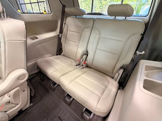 Used 2018 GMC Acadia Denali w/ Technology Package AWD/4WD image 15