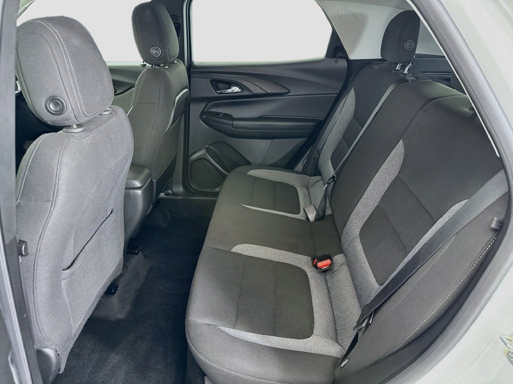 Used 2023 Chevrolet TrailBlazer LT FWD image 19