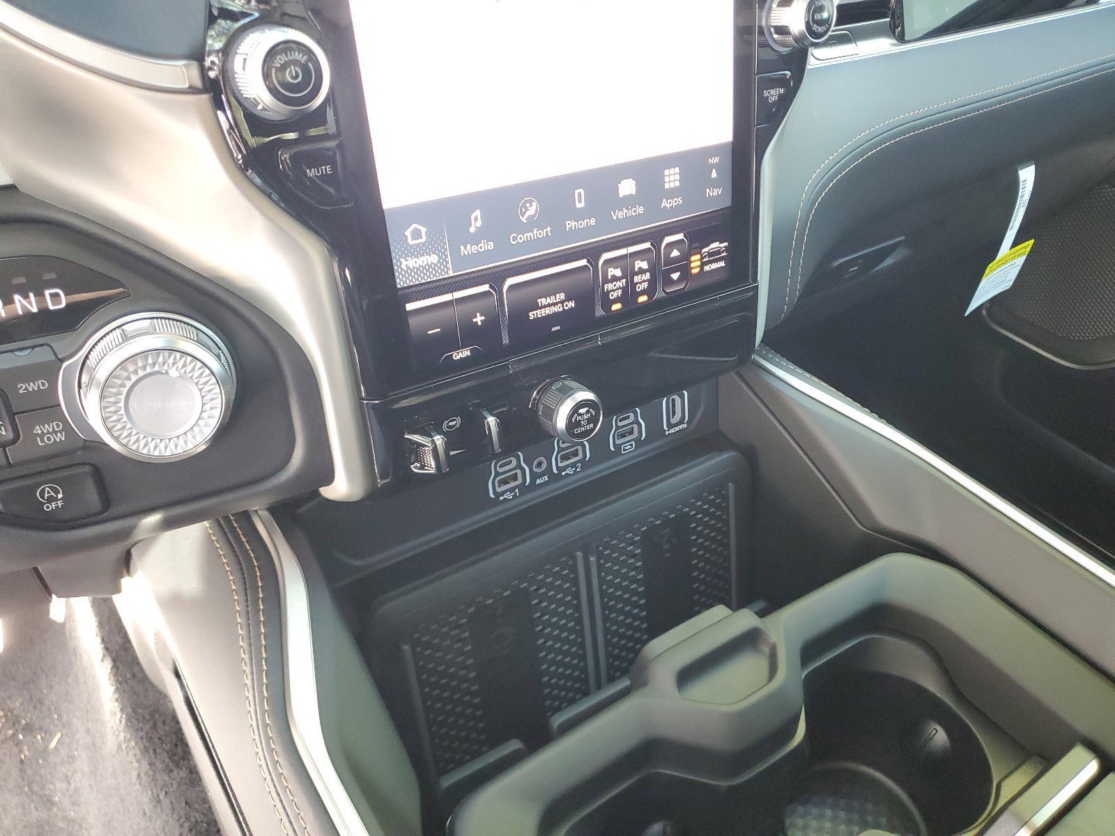 New 2026 RAM 1500 Tungsten w/ Towing Technology Group image 24