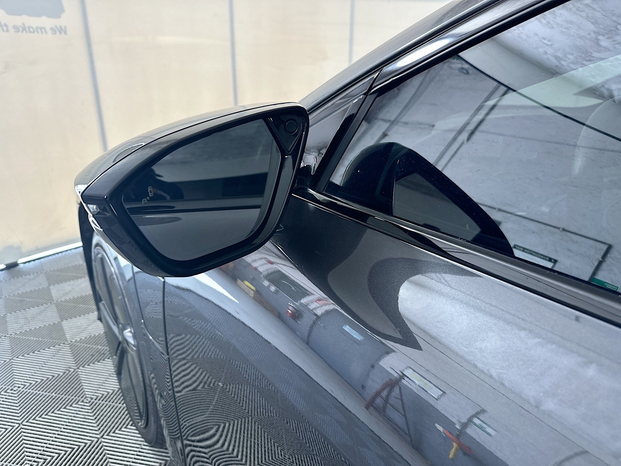 Used 2024 Lucid Air Touring AWD/4WD image 10