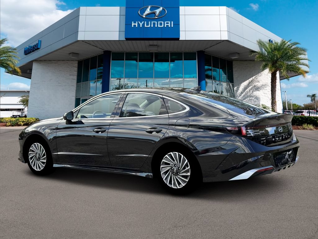 New 2026 Hyundai Sonata Limited FWD image 5