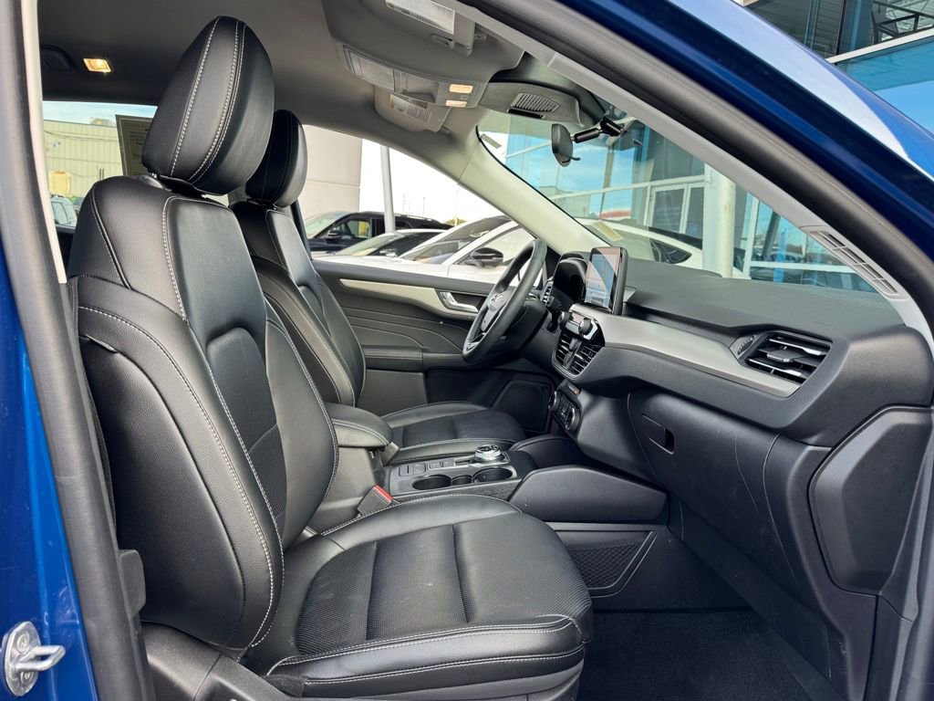 Used 2022 Ford Escape SEL image 24