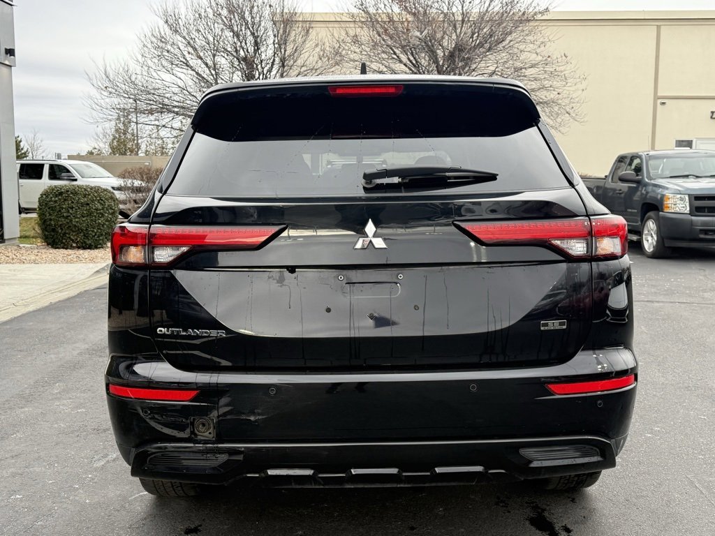 Used 2024 Mitsubishi Outlander SE image 6