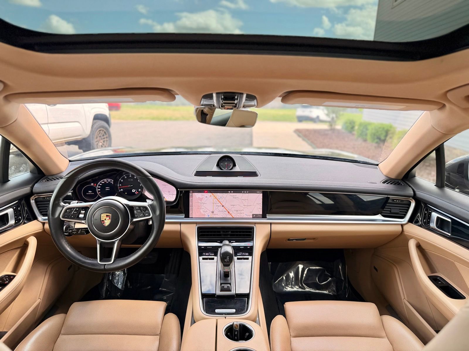 Used 2018 Porsche Panamera 4 image 37