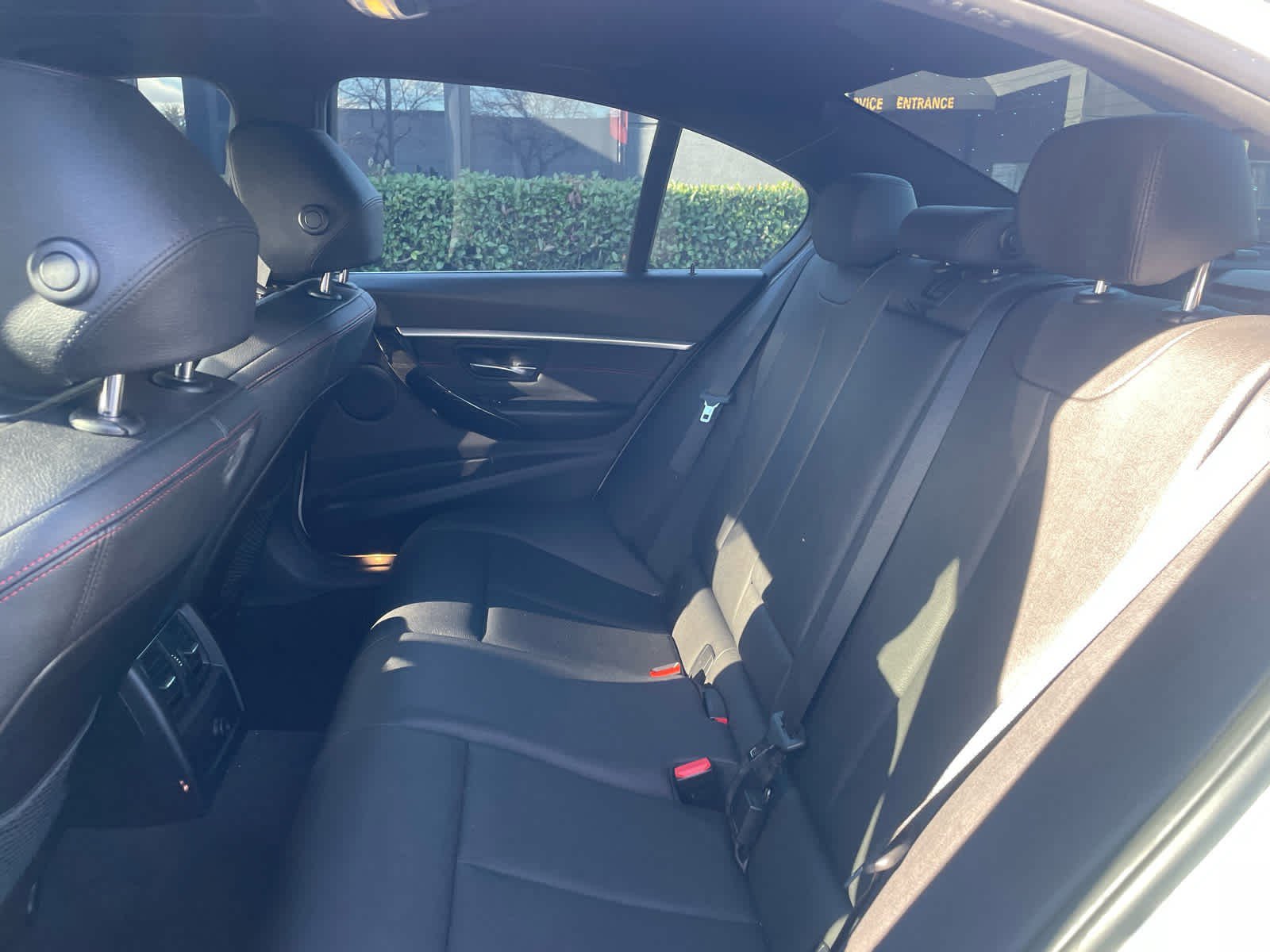 Used 2018 BMW 330i Sedan w/ Convenience Package image 22