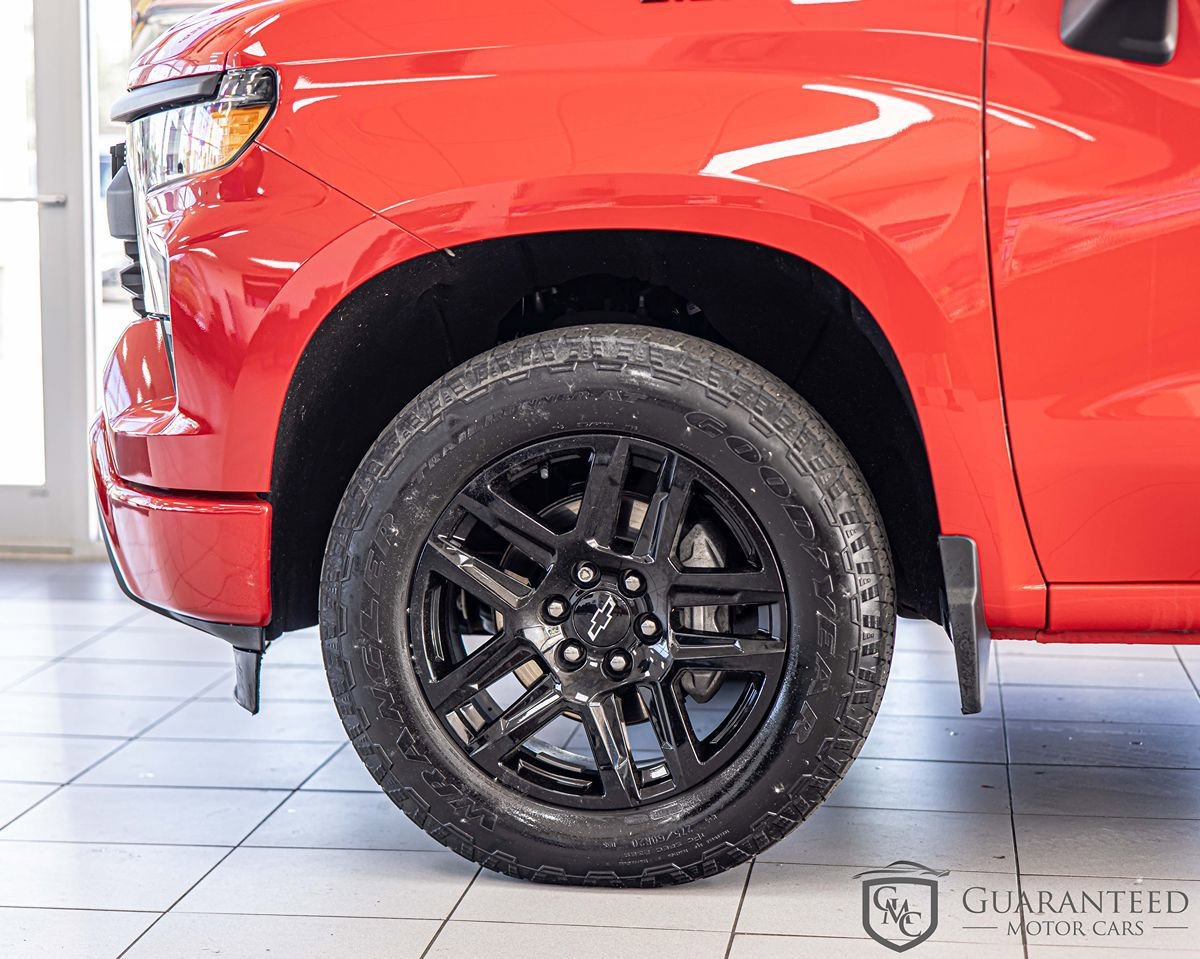 Used 2022 Chevrolet Silverado 1500 Custom w/ LPO, Dark Essentials Package AWD/4WD image 7