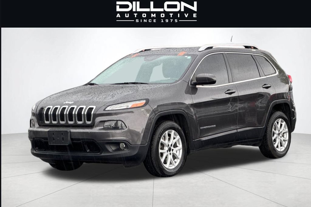 Used 2017 Jeep Cherokee Latitude FWD image 8