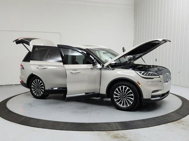Used 2022 Lincoln Aviator Reserve w/ Equipment Group 201A image 9