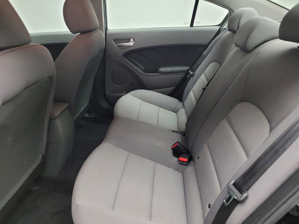 Used 2017 Kia Forte LX FWD image 18