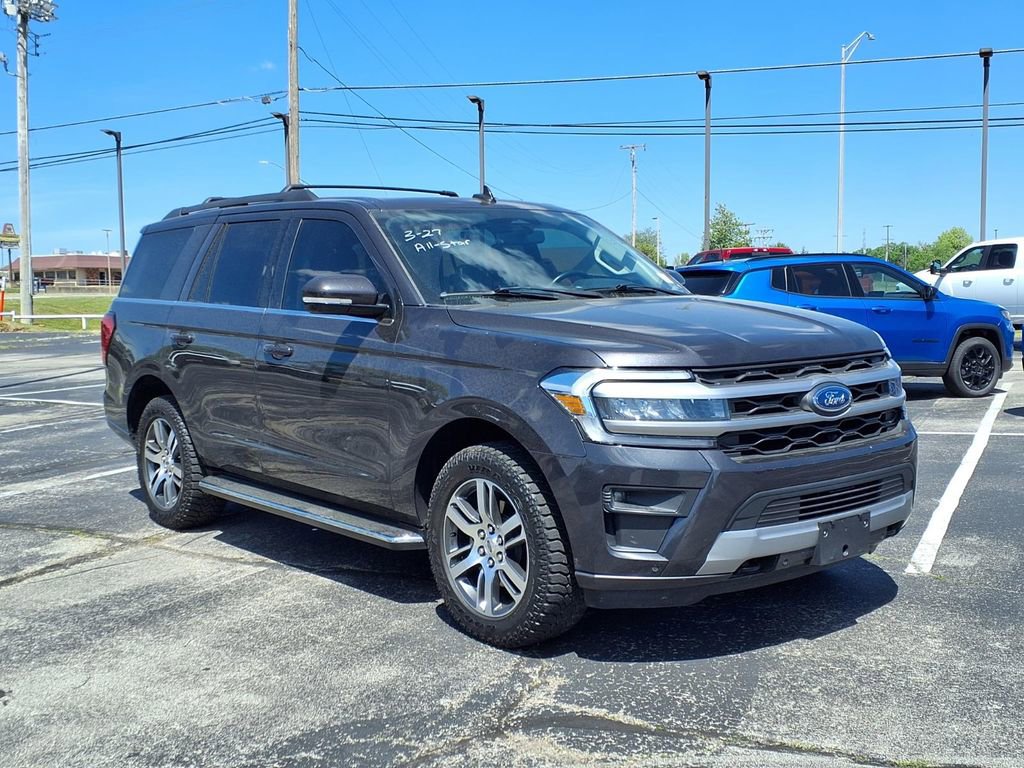 Used 2022 Ford Expedition XLT AWD/4WD image 1