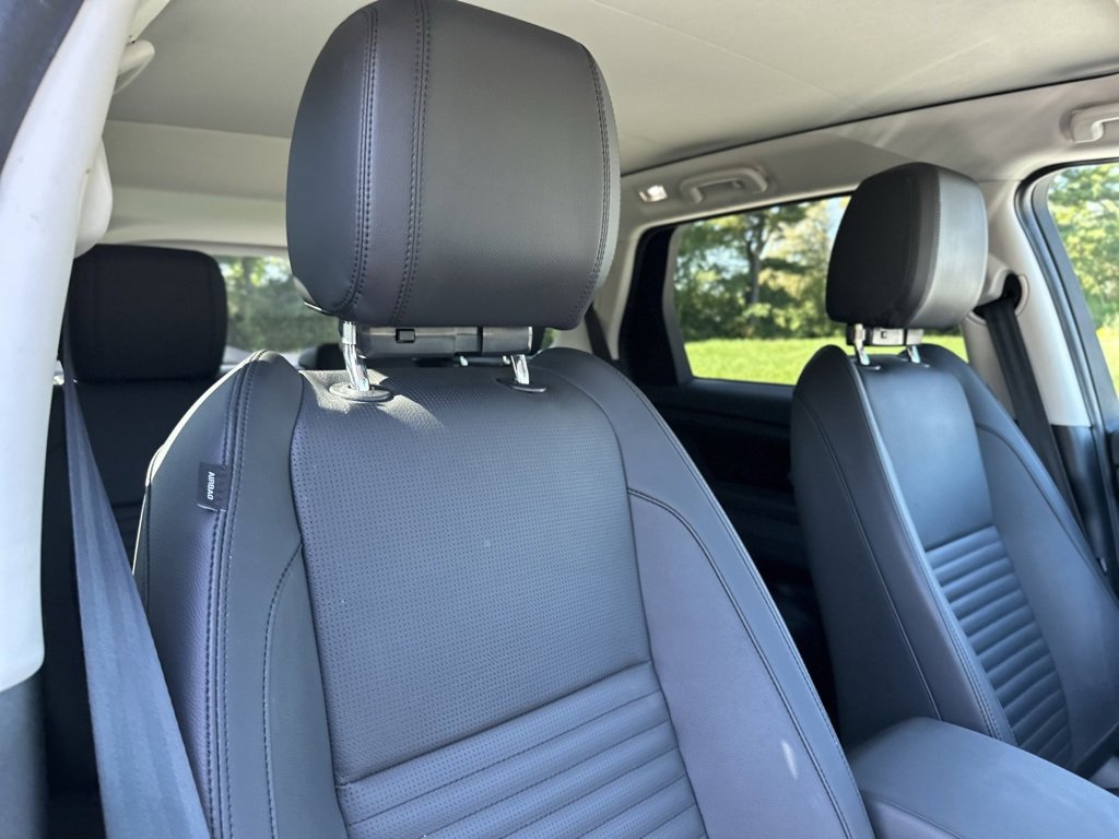 Used 2024 Land Rover Discovery Sport S image 26