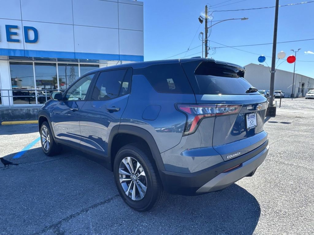 Used 2026 Chevrolet Equinox LT image 7