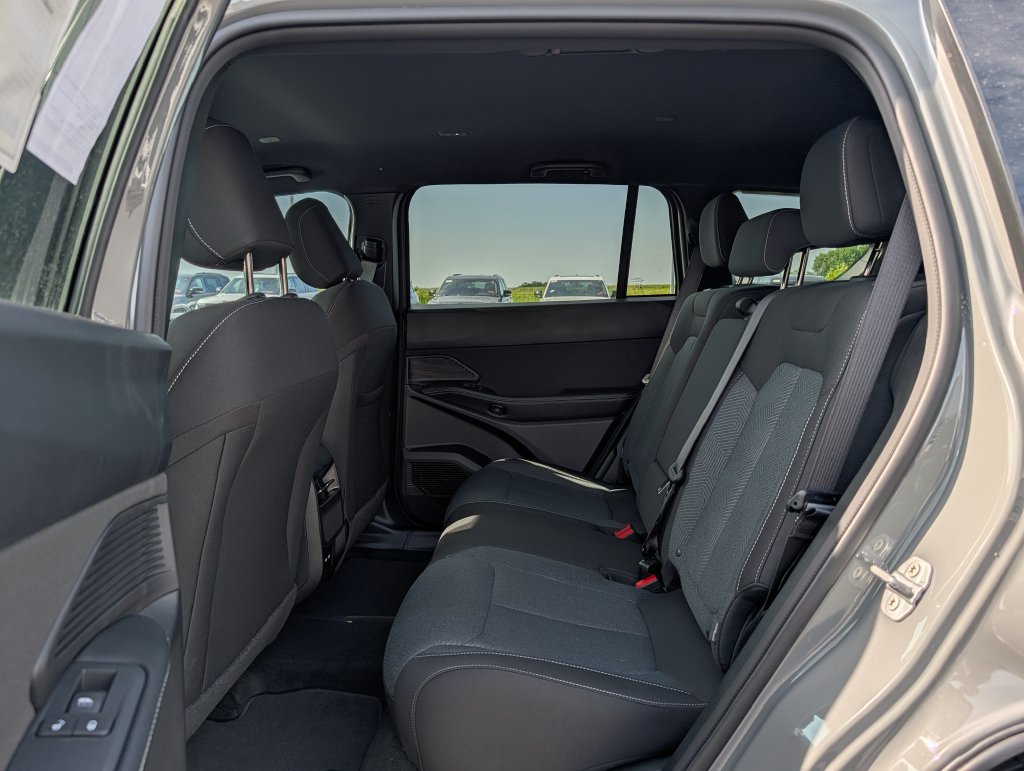 New 2026 Jeep Cherokee Laredo AWD/4WD image 6