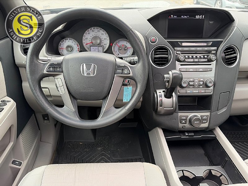 Used 2015 Honda Pilot SE image 27