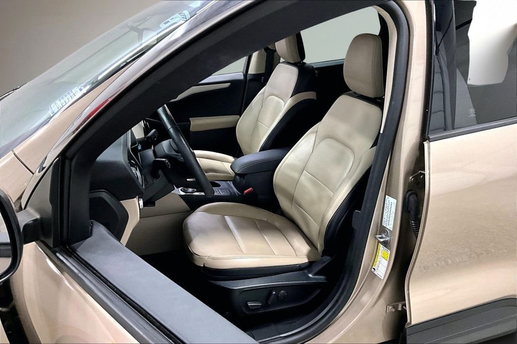 Used 2020 Ford Escape SEL image 21