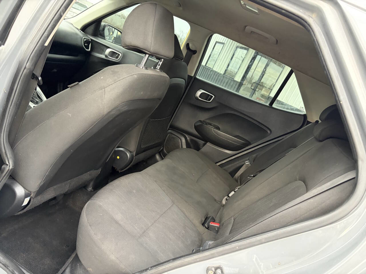 Used 2022 Hyundai Venue SE w/ Cargo Package image 13