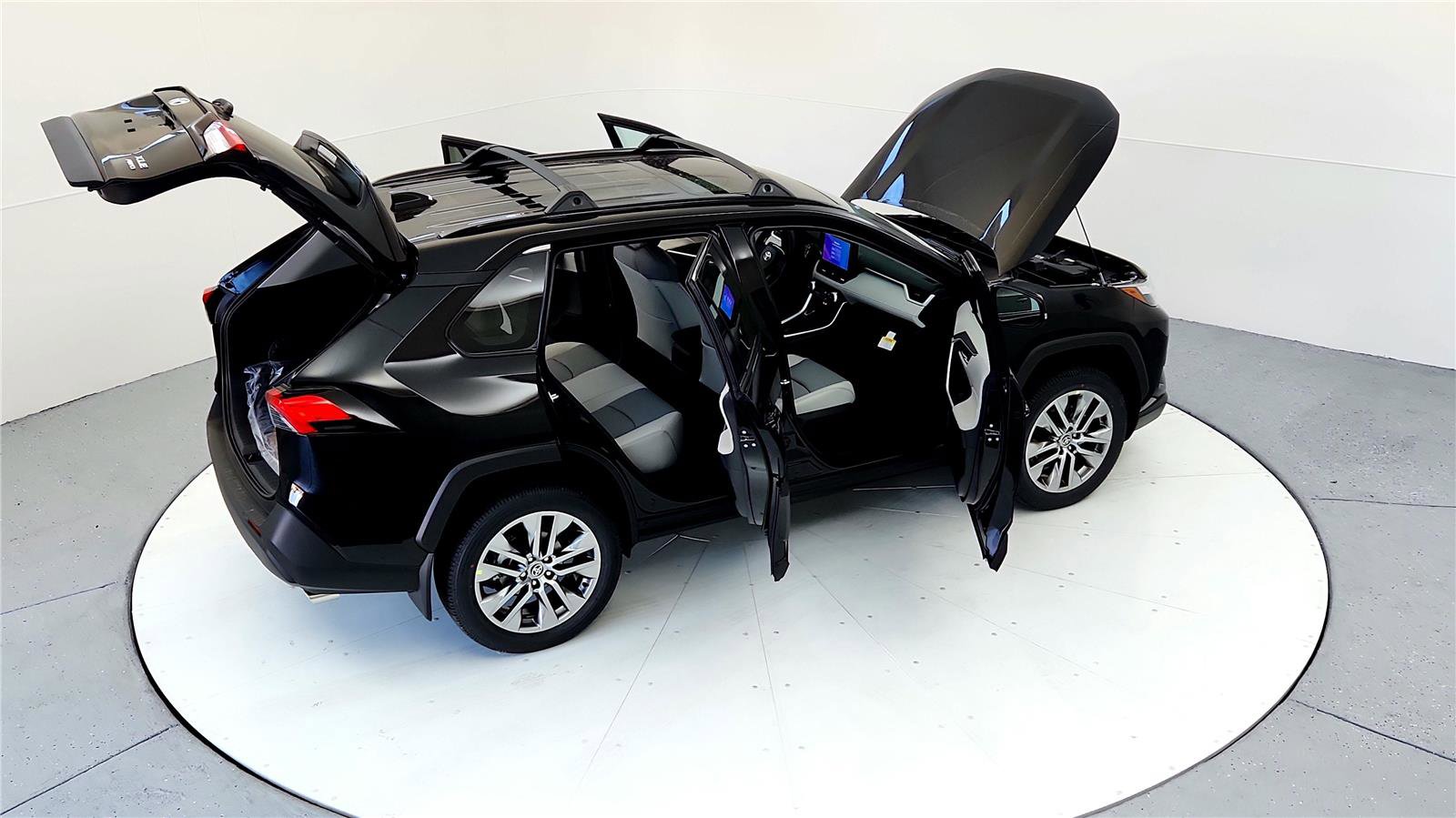 Used 2023 Toyota RAV4 XLE Premium image 20