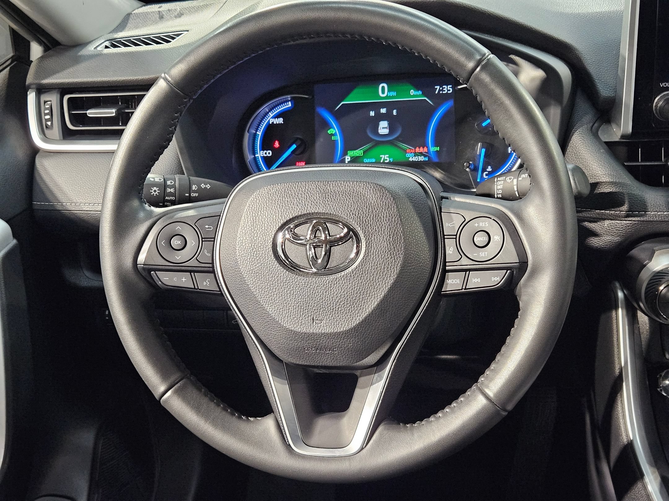 Used 2024 Toyota RAV4 XLE Premium AWD/4WD image 27