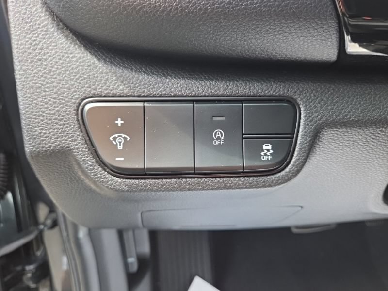 Used 2024 Kia Seltos S AWD/4WD image 25