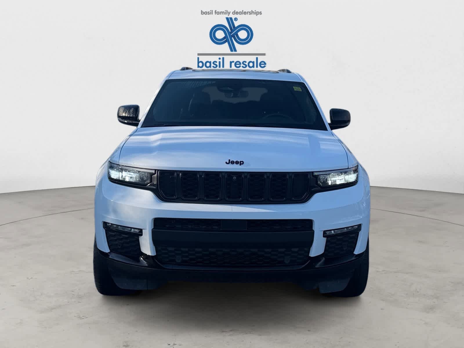 Used 2024 Jeep Grand Cherokee L Limited w/ Luxury Tech Group II AWD/4WD image 9