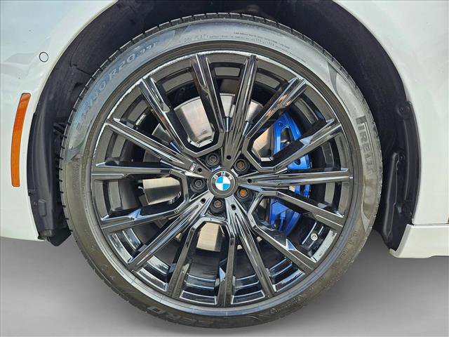 Used 2022 BMW 750i xDrive w/ Autobahn Package image 22