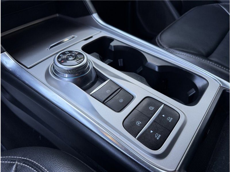 Used 2020 Ford Explorer XLT w/ Equipment Group 202A image 52