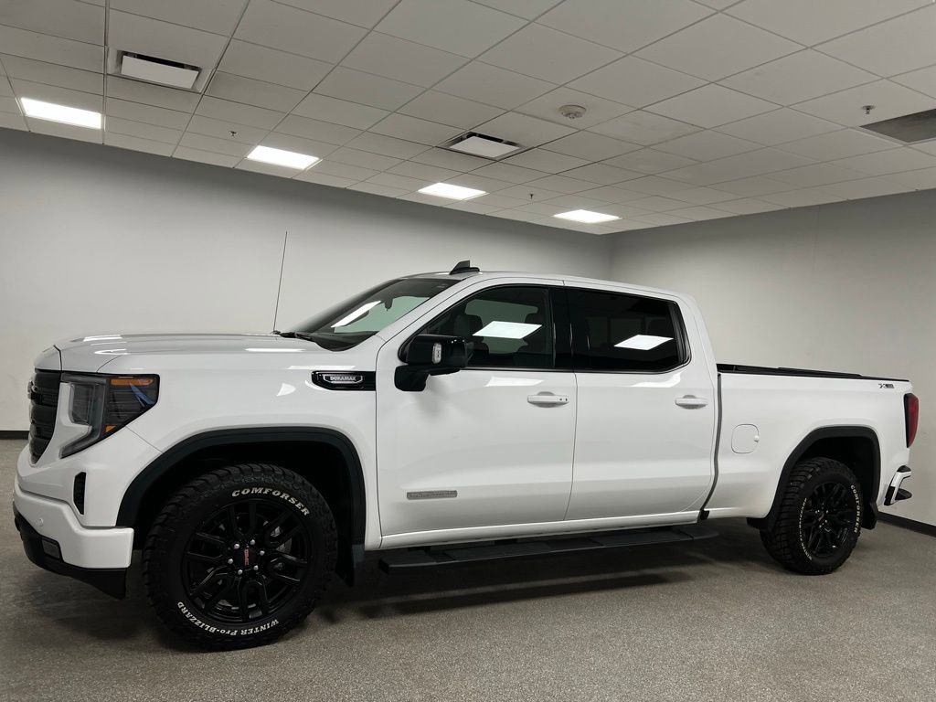 Used 2025 GMC Sierra 1500 Elevation w/ Elevation Premium Package image 7