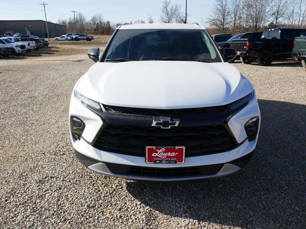 New 2026 Chevrolet Blazer LT w/ Midnight/Sport Edition image 8