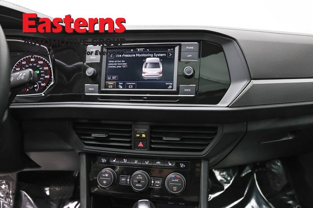 Used 2020 Volkswagen Jetta SE image 12