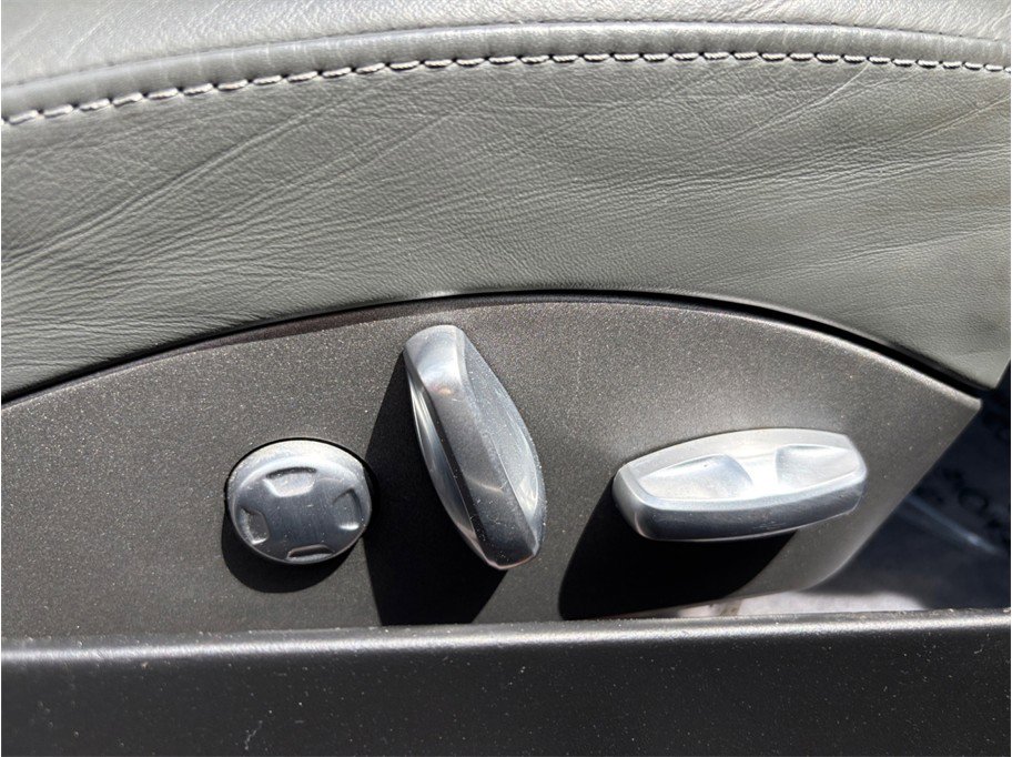 Used 2005 Porsche 911 Carrera RWD image 34